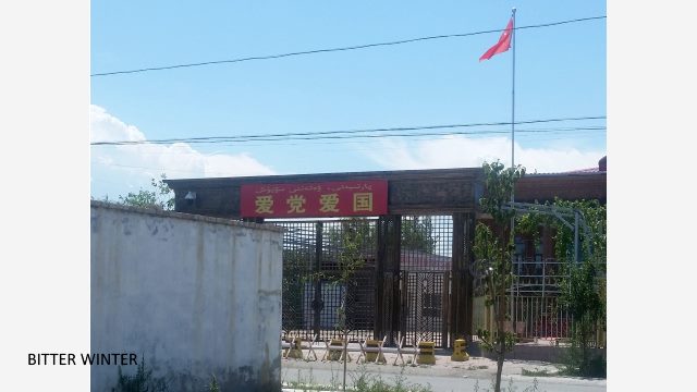 only mosque that remains in the Bashisihu