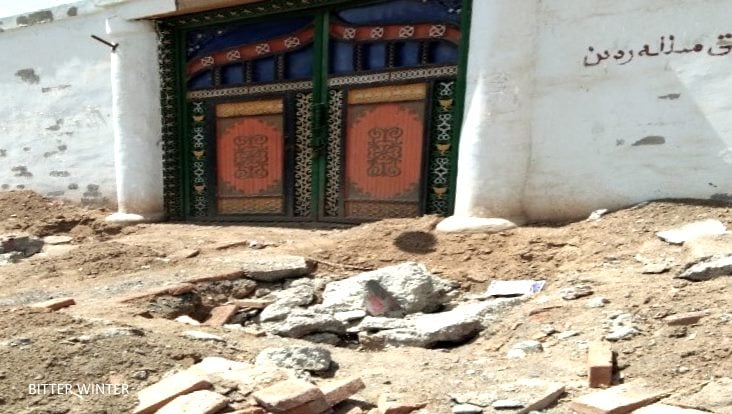 The entrance to the mosque in the 6th Squad