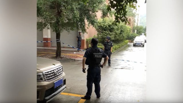 Police officers (taken from the Internet)