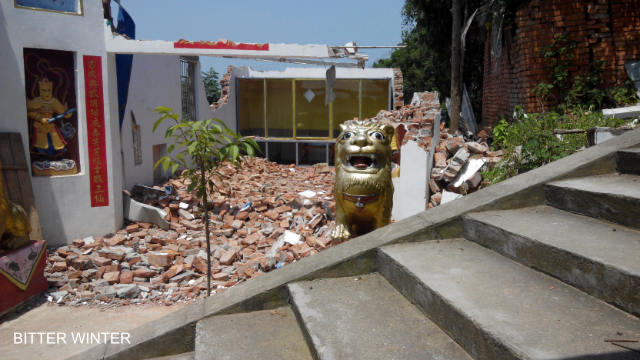 Shanxian Temple, where Wu Qiaoyu made her home for 31 years, has been forcibly demolished.