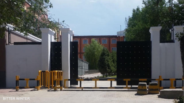 Wusu No. 2 Middle School in Xinjiang has been converted into a “transformation through education” camp. All of the detainees here are Hui people.