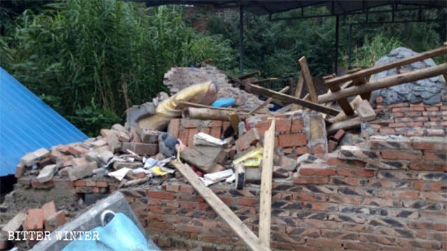 Local officials destroyed the Longwang Temple