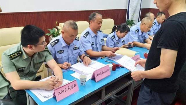 Applying for enlistment into the army