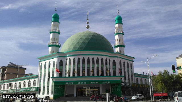 Overall view of Jiayuguan Mosque
