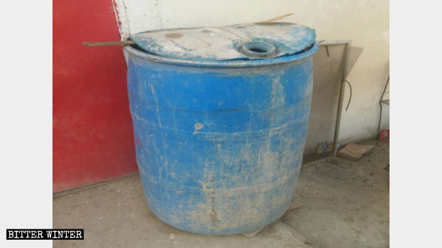 A large water tank that needs to be installed in a rental house for “anti-terrorism purposes.”