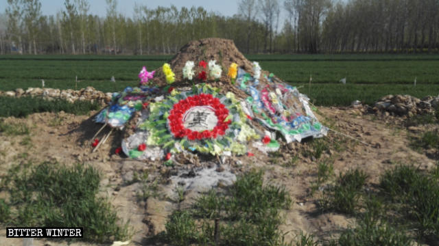 a tomb of a dead believer