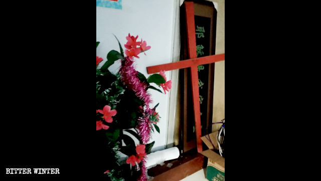 In March, a house church gathering venue in Binzhou city was closed, its cross taken down.