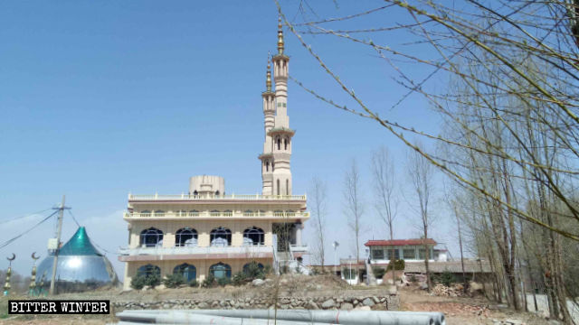 The dome is dismantled from Shenjiaping Mosque in Linxia Hui autonomous prefecture in Gansu Province.
