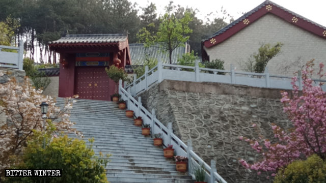 The exterior view of Fuhui Temple in Huangpi district